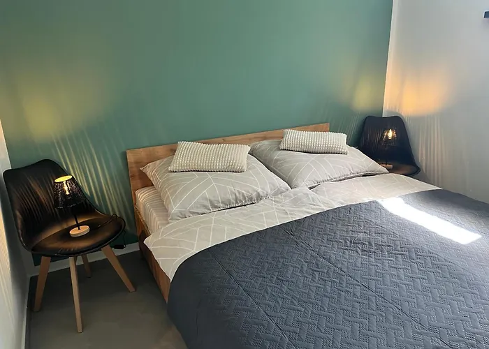 Friedrich 22 * Kolkwitz (Spree-Neisse)